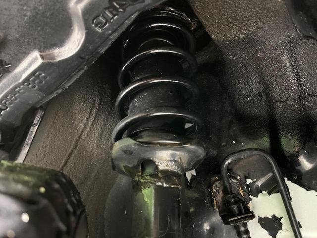 ハイゼットカーゴ デラックスリミテッド 4WD 禁煙車 MT車 エアコン パワーウィンドウ ラジオ再生 ドアバイザー ABS プライバシーガラス パワーステアリング 衝突安全ボディ(17枚目)