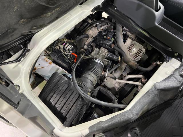 ハイゼットカーゴ デラックスリミテッド 4WD 禁煙車 MT車 エアコン パワーウィンドウ ラジオ再生 ドアバイザー ABS プライバシーガラス パワーステアリング 衝突安全ボディ(18枚目)