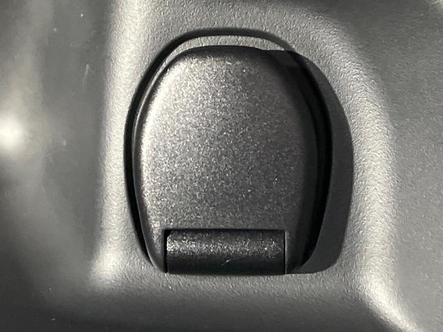 セレナ ハイウェイスター Vセレクション 4WD 禁煙車 衝突軽減 後席モニター 純正9型ナビ 全周囲カメラ 両側電動ドア セーフティパックB プロパイロット デジタルインナーミラー ETC ドラレコ Bluetooth 電動パーキング(69枚目)