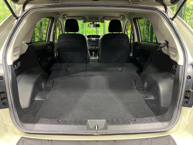 ＸＶ ２．０ｉ－Ｌ　アイサイト　４ＷＤ　禁煙車　衝突軽減　純正ナビ　レーダークルーズ　Ｂｌｕｅｔｏｏｔｈ　ＥＴＣ　ドラレコ　パワーシート　ＨＩＤヘッドライト　オートライト　オートエアコン　スマートキー　盗難防止装置　パドルシフト（11枚目）