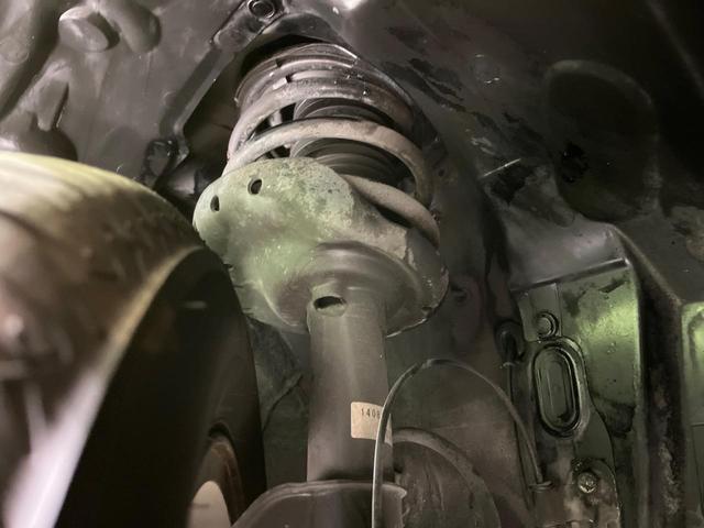 ＸＶ ２．０ｉ－Ｌ　アイサイト　４ＷＤ　禁煙車　衝突軽減　純正ナビ　レーダークルーズ　Ｂｌｕｅｔｏｏｔｈ　ＥＴＣ　ドラレコ　パワーシート　ＨＩＤヘッドライト　オートライト　オートエアコン　スマートキー　盗難防止装置　パドルシフト（21枚目）