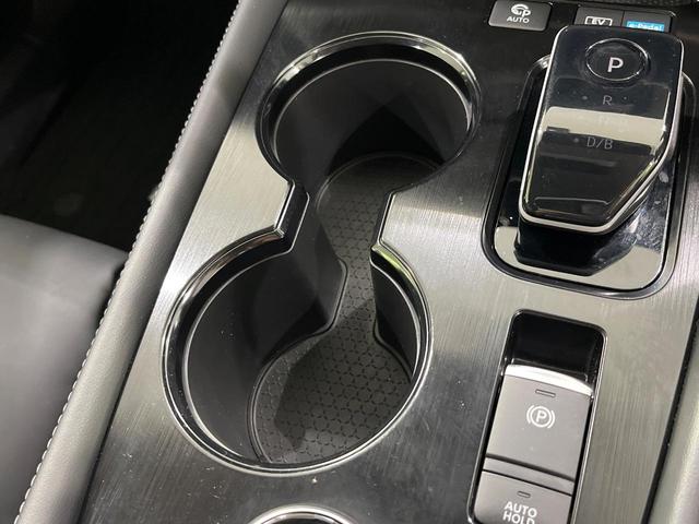 エクストレイル G e-4ORCE 4WD 禁煙車 ターボ 寒冷地仕様 衝突軽減 純正12.3インチナビ 全周囲カメラ プロパイロット 電動リアゲート レザーシート ドラレコ コーナーセンサー スマートキー LEDヘッドライト ETC(71枚目)
