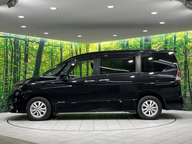 セレナ ハイウェイスター 4WD 禁煙車 寒冷地仕様 フリップダウンモニター プロパイロット 衝突軽減 純正9インチナビ 全周囲カメラ ドラレコ ETC 駐車支援システム スマートキー クリアランスソナー アイドリングストップ(28枚目)