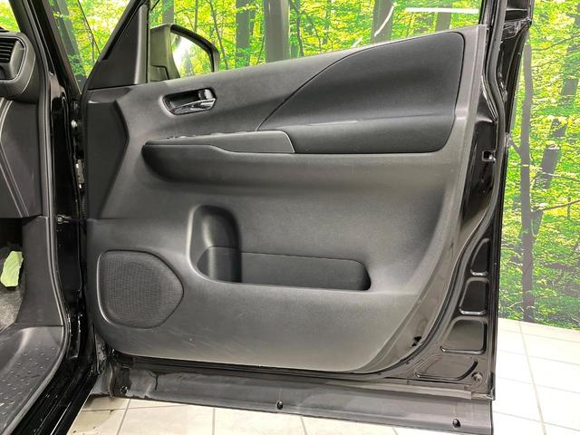 セレナ ハイウェイスター 4WD 禁煙車 寒冷地仕様 フリップダウンモニター プロパイロット 衝突軽減 純正9インチナビ 全周囲カメラ ドラレコ ETC 駐車支援システム スマートキー クリアランスソナー アイドリングストップ(32枚目)