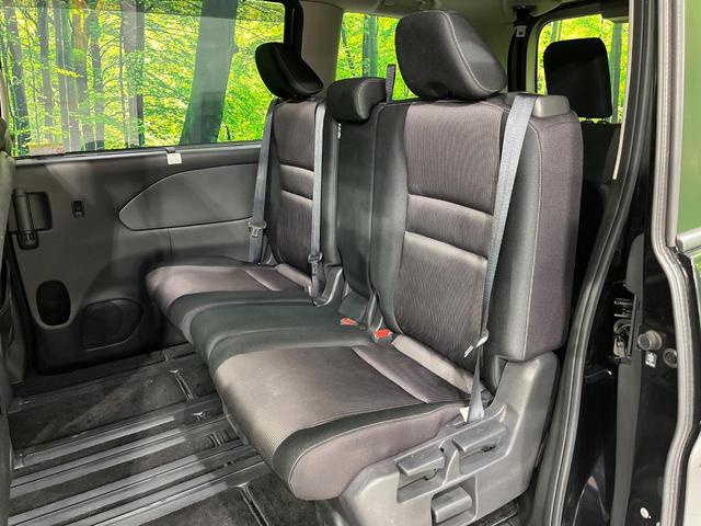 セレナ ハイウェイスター 4WD 禁煙車 寒冷地仕様 フリップダウンモニター プロパイロット 衝突軽減 純正9インチナビ 全周囲カメラ ドラレコ ETC 駐車支援システム スマートキー クリアランスソナー アイドリングストップ(59枚目)