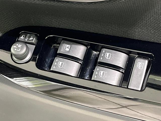 ステラ カスタムＲＳ　スマートアシスト　４ＷＤ　禁煙車　ターボ　衝突軽減　純正ナビ　全周囲カメラ　Ｂｌｕｅｔｏｏｔｈ　ＥＴＣ　ドラレコ　クリアランスソナー　シートヒーター　ＬＥＤヘッドライト　オートライト　オートハイビーム（21枚目）