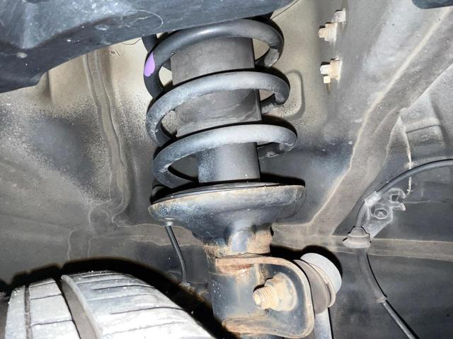 スペーシアカスタムZ ベースグレード 4WD 禁煙車 衝突軽減 メーカーナビ 全方位カメラ シートヒーター ETC ドラレコ Bluetooth HIDヘッドライト フロントフォグ オートライト オートエアコン スマートキー(20枚目)