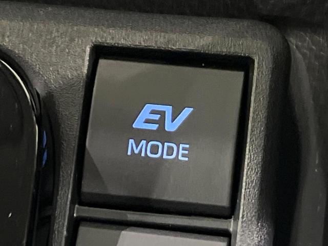 シエンタ ハイブリッドＺ　４ＷＤ　両側電動スライドドア　衝突軽減　禁煙車　純正１０．５型ナビ　全周囲カメラ　レーダークルーズ　寒冷地仕様　ＥＴＣ　Ｂｌｕｅｔｏｏｔｈ　ＡｐｐｌｅＣａｒＰｌａｙ　スマートキー　ＬＥＤヘッドライト（35枚目）