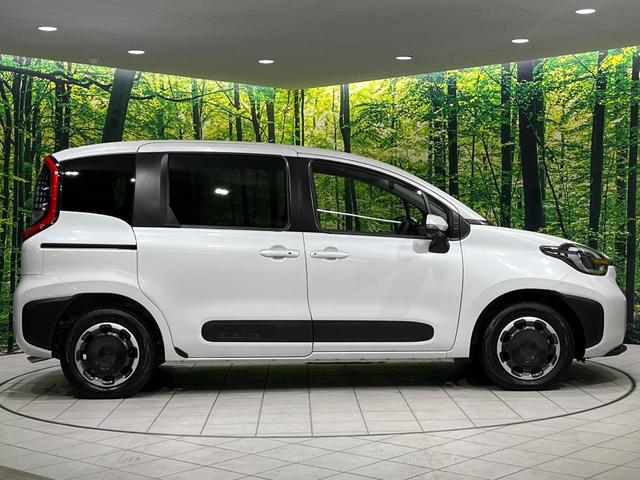 シエンタ ハイブリッドＺ　４ＷＤ　両側電動スライドドア　衝突軽減　禁煙車　純正１０．５型ナビ　全周囲カメラ　レーダークルーズ　寒冷地仕様　ＥＴＣ　Ｂｌｕｅｔｏｏｔｈ　ＡｐｐｌｅＣａｒＰｌａｙ　スマートキー　ＬＥＤヘッドライト（64枚目）