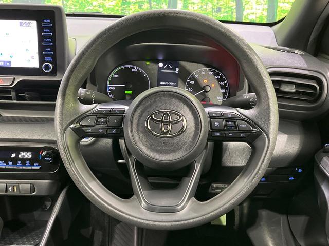 ヤリス ハイブリッドX 4WD バックカメラ 衝突被害軽減システム レーダークルーズ 禁煙車 スマートキー ビルトインETC オートハイビーム 車線逸脱警報 オートライト オートエアコン Bluetooth フルセグ(9枚目)