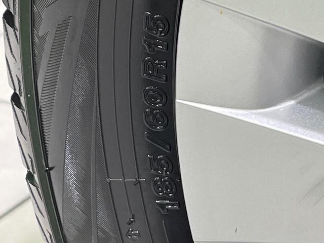 ヤリス ハイブリッドX 4WD バックカメラ 衝突被害軽減システム レーダークルーズ 禁煙車 スマートキー ビルトインETC オートハイビーム 車線逸脱警報 オートライト オートエアコン Bluetooth フルセグ(25枚目)