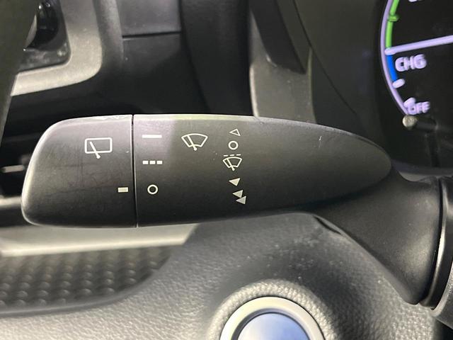 ヤリス ハイブリッドX 4WD バックカメラ 衝突被害軽減システム レーダークルーズ 禁煙車 スマートキー ビルトインETC オートハイビーム 車線逸脱警報 オートライト オートエアコン Bluetooth フルセグ(41枚目)