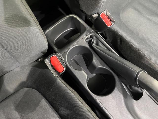 ヤリス ハイブリッドX 4WD バックカメラ 衝突被害軽減システム レーダークルーズ 禁煙車 スマートキー ビルトインETC オートハイビーム 車線逸脱警報 オートライト オートエアコン Bluetooth フルセグ(50枚目)