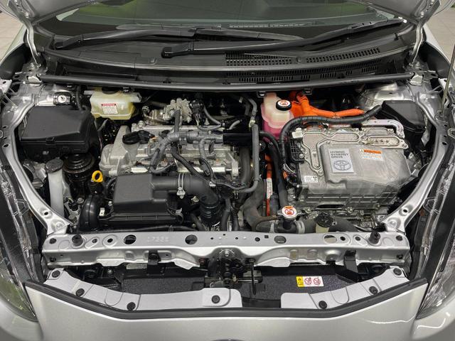 アクア S 禁煙車 ナビ 寒冷地仕様 Bluetooth シートリフター オートエアコン バニティミラー ドアバイザー プライバシーガラス 盗難防止装置 アイドリングストップ CD/DVD再生(18枚目)