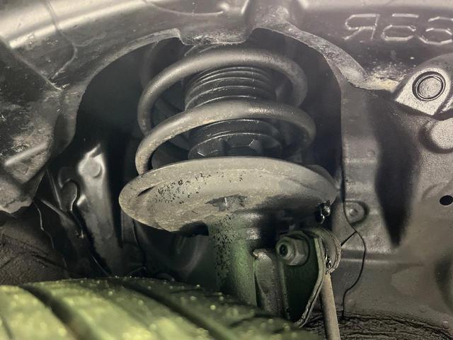 アクア S 禁煙車 ナビ 寒冷地仕様 Bluetooth シートリフター オートエアコン バニティミラー ドアバイザー プライバシーガラス 盗難防止装置 アイドリングストップ CD/DVD再生(19枚目)