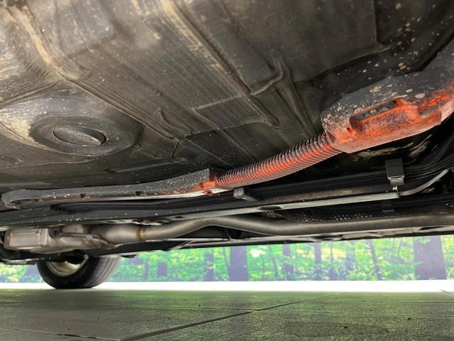 アクア S 禁煙車 ナビ 寒冷地仕様 Bluetooth シートリフター オートエアコン バニティミラー ドアバイザー プライバシーガラス 盗難防止装置 アイドリングストップ CD/DVD再生(21枚目)