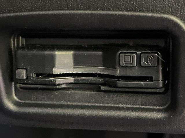 デュアリス 20G FOUR 禁煙車 ガラスルーフ 純正ナビ バックカメラ ETC HIDヘッドライト 左右独立オートエアコン スマートキー フォグランプ 革巻きステアリング 純正17インチアルミホイール(6枚目)