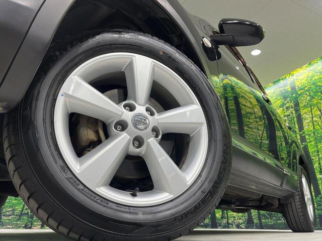 デュアリス 20G FOUR 禁煙車 ガラスルーフ 純正ナビ バックカメラ ETC HIDヘッドライト 左右独立オートエアコン スマートキー フォグランプ 革巻きステアリング 純正17インチアルミホイール(14枚目)