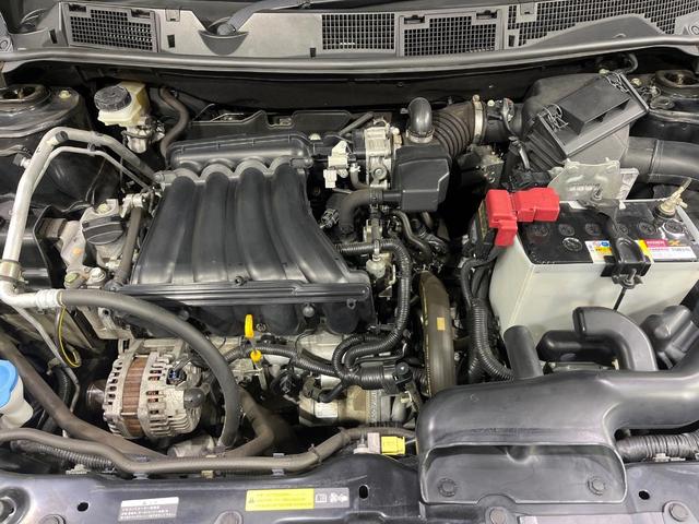 デュアリス 20G FOUR 禁煙車 ガラスルーフ 純正ナビ バックカメラ ETC HIDヘッドライト 左右独立オートエアコン スマートキー フォグランプ 革巻きステアリング 純正17インチアルミホイール(19枚目)