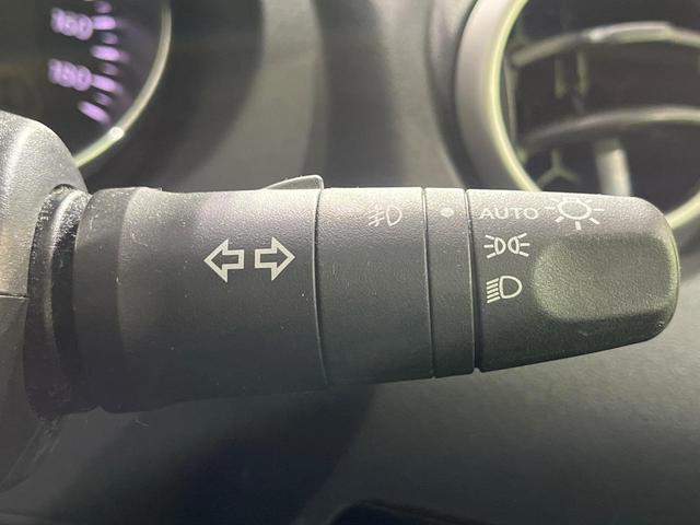 デュアリス 20G FOUR 禁煙車 ガラスルーフ 純正ナビ バックカメラ ETC HIDヘッドライト 左右独立オートエアコン スマートキー フォグランプ 革巻きステアリング 純正17インチアルミホイール(40枚目)