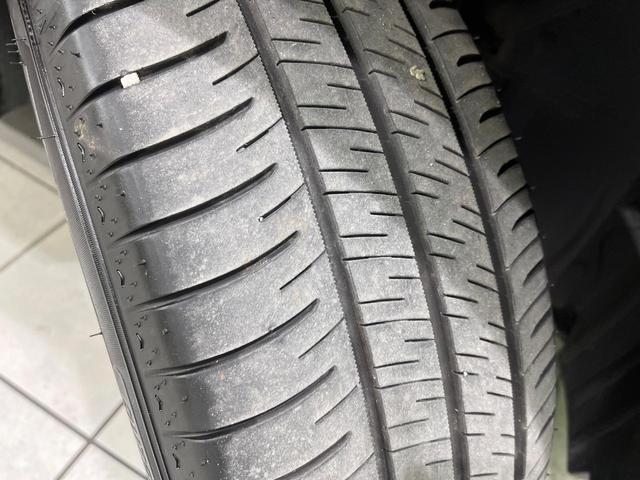 デュアリス 20G FOUR 禁煙車 ガラスルーフ 純正ナビ バックカメラ ETC HIDヘッドライト 左右独立オートエアコン スマートキー フォグランプ 革巻きステアリング 純正17インチアルミホイール(55枚目)