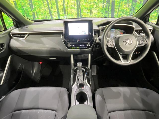 カローラクロス ハイブリッド G 4WD 禁煙車 衝突軽減 寒冷地仕様 8型ディスプレイオーディオ バックカメラ LEDヘッドライト LEDフォグライト ETC ドラレコ 100V電源 Bluetooth オートマチックハイビーム(2枚目)