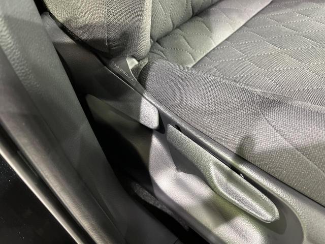 カローラクロス ハイブリッド G 4WD 禁煙車 衝突軽減 寒冷地仕様 8型ディスプレイオーディオ バックカメラ LEDヘッドライト LEDフォグライト ETC ドラレコ 100V電源 Bluetooth オートマチックハイビーム(26枚目)