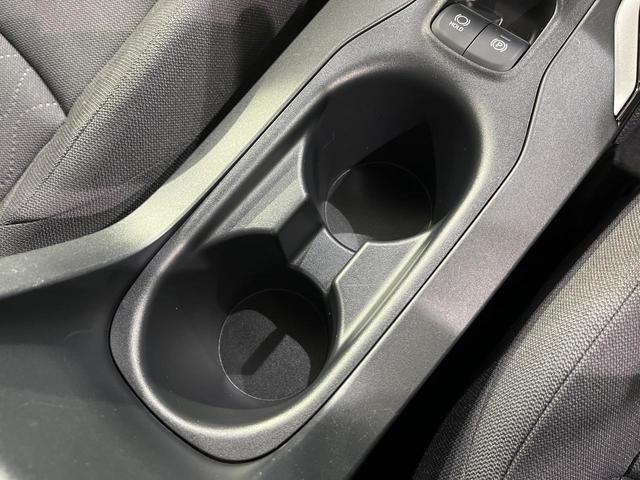 カローラクロス ハイブリッド G 4WD 禁煙車 衝突軽減 寒冷地仕様 8型ディスプレイオーディオ バックカメラ LEDヘッドライト LEDフォグライト ETC ドラレコ 100V電源 Bluetooth オートマチックハイビーム(35枚目)