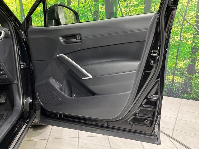 カローラクロス ハイブリッド G 4WD 禁煙車 衝突軽減 寒冷地仕様 8型ディスプレイオーディオ バックカメラ LEDヘッドライト LEDフォグライト ETC ドラレコ 100V電源 Bluetooth オートマチックハイビーム(61枚目)