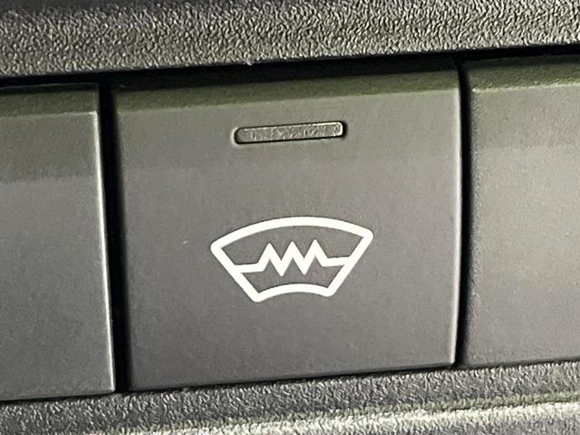 ヤリス X 4WD 禁煙車 衝突軽減 寒冷地仕様 ナビ バックカメラ レーダークルーズ ETC クリアランスソナー オートハイビーム レーンキープアシスト スマートキー シートリフター 地デジ(4枚目)