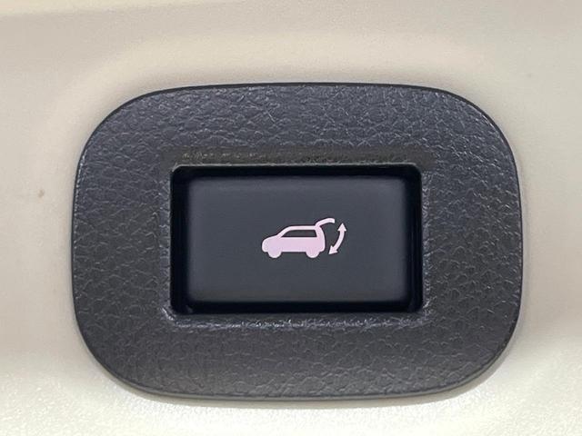 エクストレイル 20Xt エマージェンシーブレーキパッケージ 4WD 禁煙車 衝突軽減装置 全周囲カメラ 7人乗り ETC ドラレコ パワーバックドア アイドリングストップ LEDヘッド シートヒーター コーナーセンサー オートライト デュアルエアコン(7枚目)