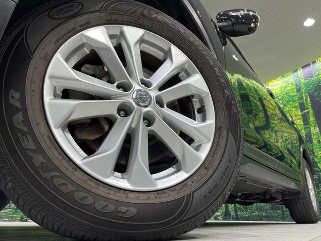 エクストレイル 20Xt エマージェンシーブレーキパッケージ 4WD 禁煙車 衝突軽減装置 全周囲カメラ 7人乗り ETC ドラレコ パワーバックドア アイドリングストップ LEDヘッド シートヒーター コーナーセンサー オートライト デュアルエアコン(14枚目)