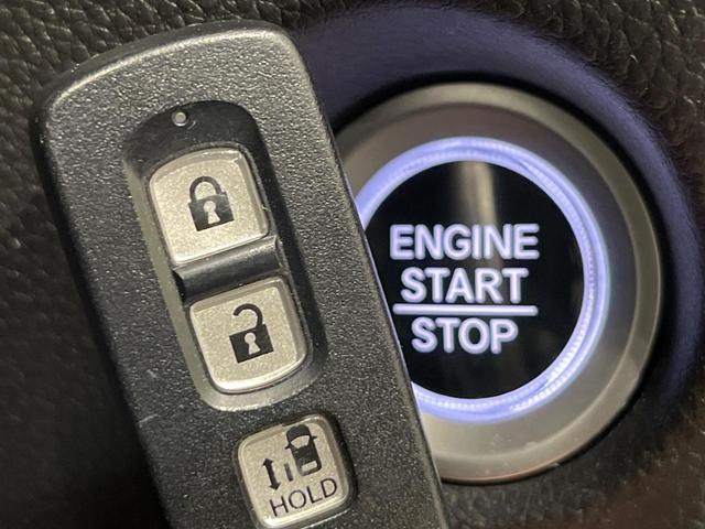 N-BOXカスタム G・Lホンダセンシング 4WD 禁煙車 衝突軽減 純正8型ナビ 電動ドア レーダークルーズ バックカメラ Bluetooth ETC クリアランスソナー 前席シートヒーター LEDヘッドライト LEDフォグ オートエアコン(8枚目)