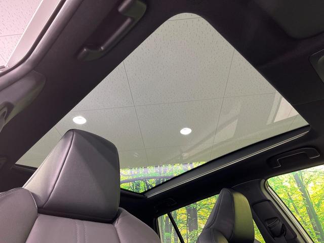 カローラクロス ハイブリッド Z 4WD 禁煙車 パノラマルーフ 衝突軽減 寒冷地仕様 純正10型ナビ 全周囲カメラ アドバンスドパーク レーダークルーズ ETC ドラレコ シーケンシャルターンランプ パワーバックドア パワーシート(3枚目)