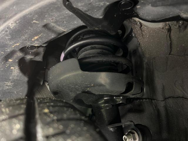 プリウス Z 4WD 禁煙車 衝突軽減 サンルーフ 寒冷地仕様 12.3型ディスプレイオーディオ 全周囲カメラ AC100V電源 パワーバックドア LEDヘッドライト パワーシート ETC ドラレコ シートヒーター(21枚目)