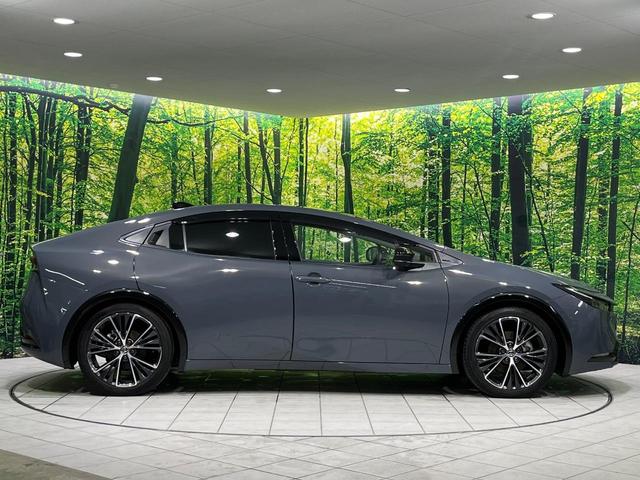 プリウス Z 4WD 禁煙車 衝突軽減 サンルーフ 寒冷地仕様 12.3型ディスプレイオーディオ 全周囲カメラ AC100V電源 パワーバックドア LEDヘッドライト パワーシート ETC ドラレコ シートヒーター(62枚目)