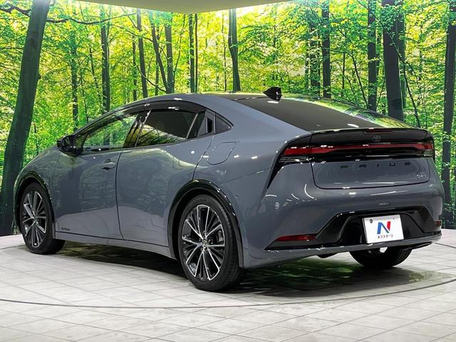 プリウス Z 4WD 禁煙車 衝突軽減 サンルーフ 寒冷地仕様 12.3型ディスプレイオーディオ 全周囲カメラ AC100V電源 パワーバックドア LEDヘッドライト パワーシート ETC ドラレコ シートヒーター(63枚目)