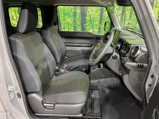 ジムニー ＸＣ　４ＷＤ　ターボ　届出済未使用車　衝突軽減　コーナーセンサー　スマートキー　ＬＥＤヘッド　クルコン　オートハイビーム　オートライト　オートエアコン　純正１６インチアルミ（9枚目）