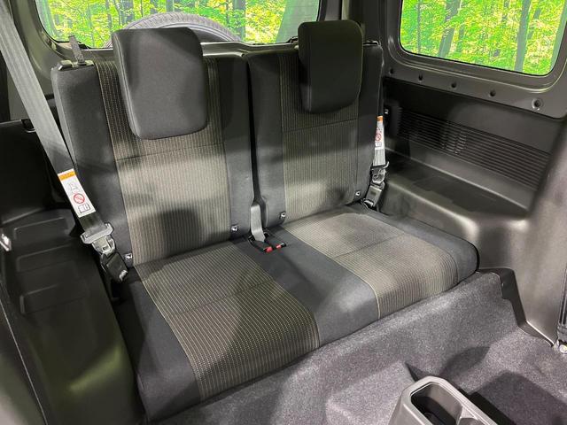 ジムニー ＸＣ　４ＷＤ　ターボ　届出済未使用車　衝突軽減　コーナーセンサー　スマートキー　ＬＥＤヘッド　クルコン　オートハイビーム　オートライト　オートエアコン　純正１６インチアルミ（10枚目）