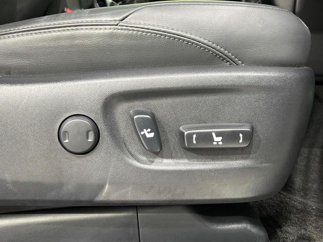 ランドクルーザープラド TX Lパッケージ マットブラックエディション 4WD 禁煙車 衝突軽減 サンルーフ ALPINE9インチナビ バックカメラ シートベンチレーション 前席パワーシート LEDヘッドライト フロントフォグライト レーダークルーズコントロール ETC(8枚目)