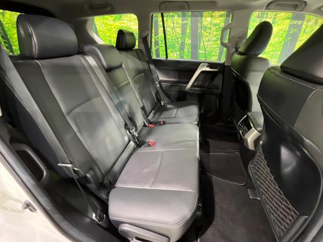 ランドクルーザープラド TX Lパッケージ マットブラックエディション 4WD 禁煙車 衝突軽減 サンルーフ ALPINE9インチナビ バックカメラ シートベンチレーション 前席パワーシート LEDヘッドライト フロントフォグライト レーダークルーズコントロール ETC(10枚目)