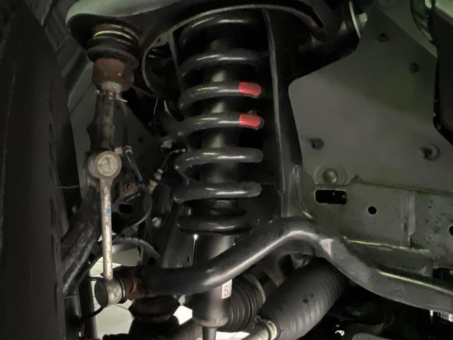 ランドクルーザープラド TX Lパッケージ マットブラックエディション 4WD 禁煙車 衝突軽減 サンルーフ ALPINE9インチナビ バックカメラ シートベンチレーション 前席パワーシート LEDヘッドライト フロントフォグライト レーダークルーズコントロール ETC(22枚目)