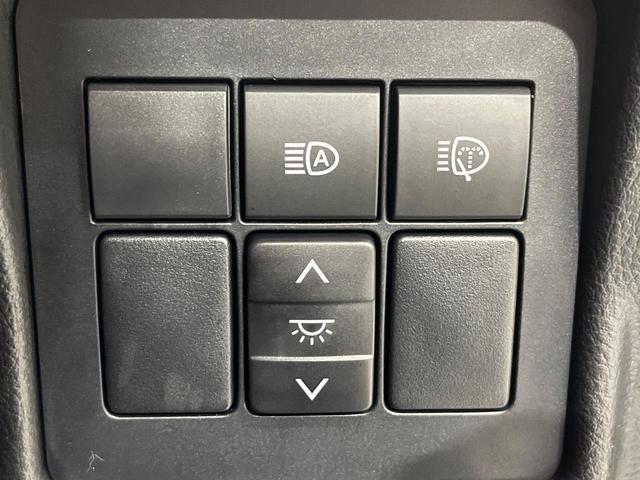 ランドクルーザープラド TX Lパッケージ マットブラックエディション 4WD 禁煙車 衝突軽減 サンルーフ ALPINE9インチナビ バックカメラ シートベンチレーション 前席パワーシート LEDヘッドライト フロントフォグライト レーダークルーズコントロール ETC(42枚目)