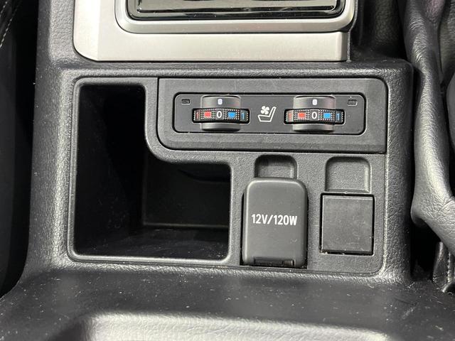 ランドクルーザープラド ＴＸ　Ｌパッケージ　４ＷＤ　禁煙車　衝突軽減　純正９型ナビ　バックカメラ　レーダークルーズ　シートベンチレーション　ＥＴＣ　ドラレコ　７人乗り　黒革シート　前席パワーシート　クリアランスソナー　ＬＥＤヘッド（6枚目）