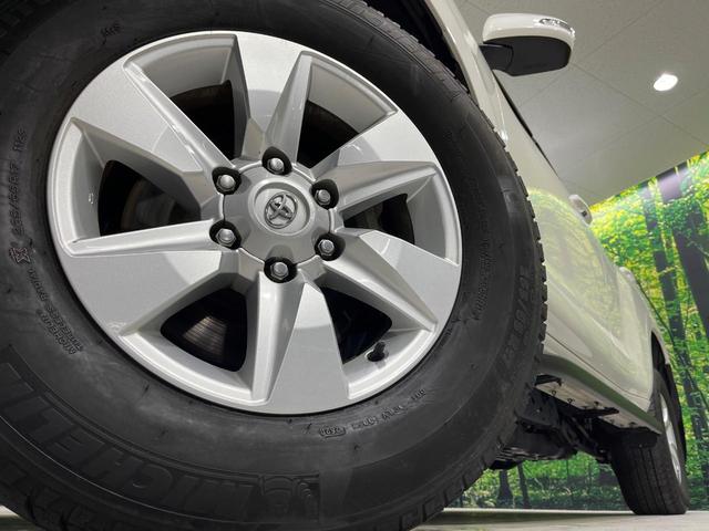 ランドクルーザープラド ＴＸ　Ｌパッケージ　４ＷＤ　禁煙車　衝突軽減　純正９型ナビ　バックカメラ　レーダークルーズ　シートベンチレーション　ＥＴＣ　ドラレコ　７人乗り　黒革シート　前席パワーシート　クリアランスソナー　ＬＥＤヘッド（15枚目）