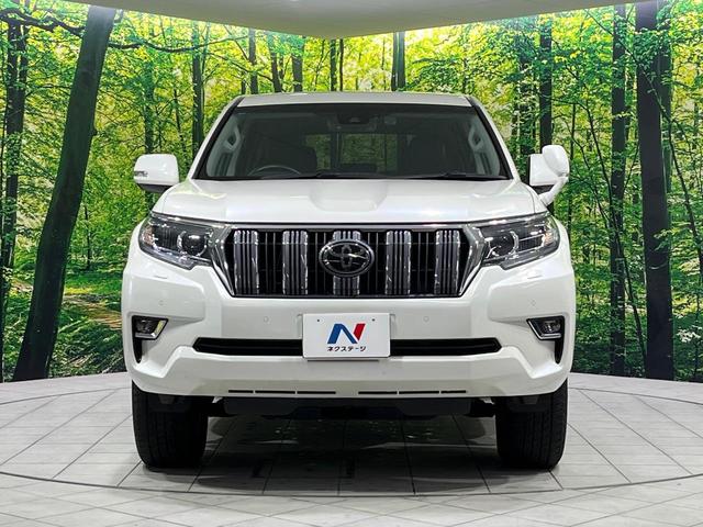 ランドクルーザープラド ＴＸ　Ｌパッケージ　４ＷＤ　禁煙車　衝突軽減　純正９型ナビ　バックカメラ　レーダークルーズ　シートベンチレーション　ＥＴＣ　ドラレコ　７人乗り　黒革シート　前席パワーシート　クリアランスソナー　ＬＥＤヘッド（16枚目）