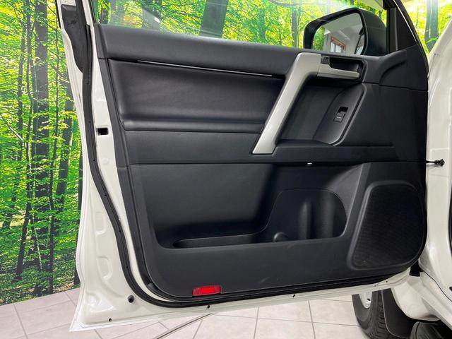 ランドクルーザープラド ＴＸ　Ｌパッケージ　４ＷＤ　禁煙車　衝突軽減　純正９型ナビ　バックカメラ　レーダークルーズ　シートベンチレーション　ＥＴＣ　ドラレコ　７人乗り　黒革シート　前席パワーシート　クリアランスソナー　ＬＥＤヘッド（38枚目）