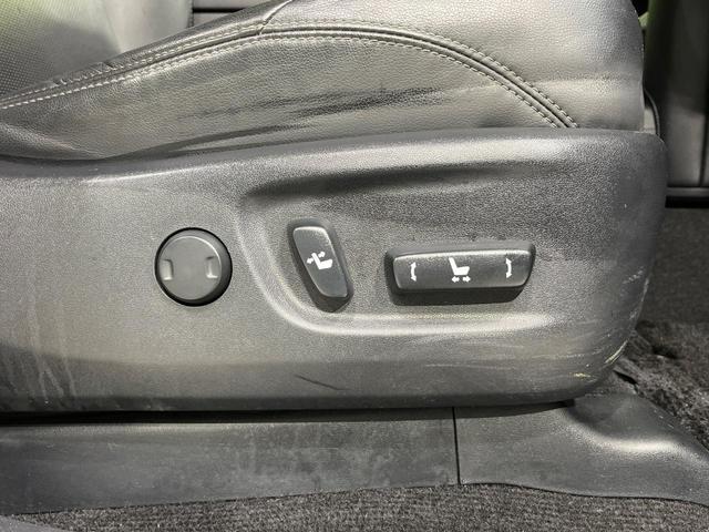 ランドクルーザープラド ＴＸ　Ｌパッケージ　４ＷＤ　禁煙車　衝突軽減　純正９型ナビ　バックカメラ　レーダークルーズ　シートベンチレーション　ＥＴＣ　ドラレコ　７人乗り　黒革シート　前席パワーシート　クリアランスソナー　ＬＥＤヘッド（50枚目）