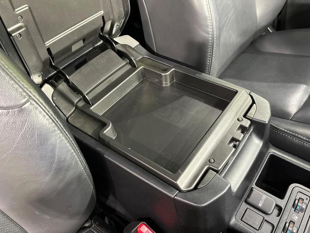 ランドクルーザープラド ＴＸ　Ｌパッケージ　４ＷＤ　禁煙車　衝突軽減　純正９型ナビ　バックカメラ　レーダークルーズ　シートベンチレーション　ＥＴＣ　ドラレコ　７人乗り　黒革シート　前席パワーシート　クリアランスソナー　ＬＥＤヘッド（52枚目）