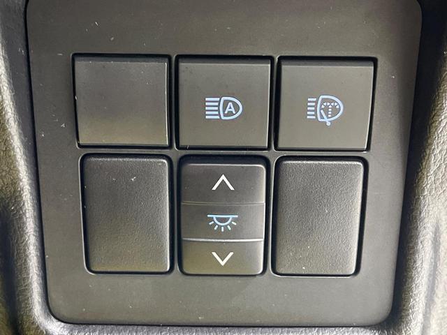 ランドクルーザープラド ＴＸ　Ｌパッケージ　４ＷＤ　禁煙車　衝突軽減　純正９型ナビ　バックカメラ　レーダークルーズ　シートベンチレーション　ＥＴＣ　ドラレコ　７人乗り　黒革シート　前席パワーシート　クリアランスソナー　ＬＥＤヘッド（56枚目）